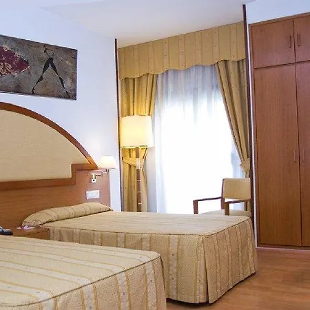 Don Jaime 54 فندق سرقسطة