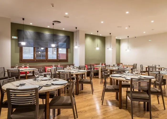 Don Jaime 54 Отель 3*