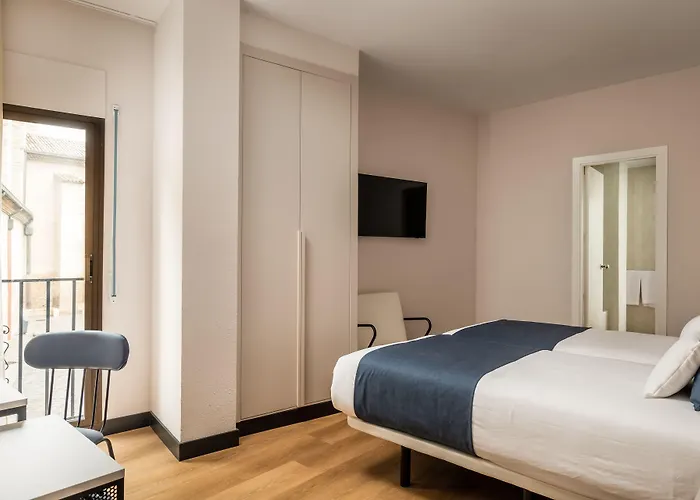 Don Jaime 54 Отель 3*