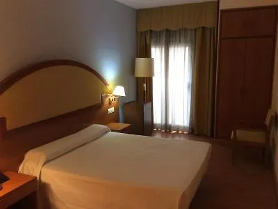 Don Jaime 54 Отель 3*