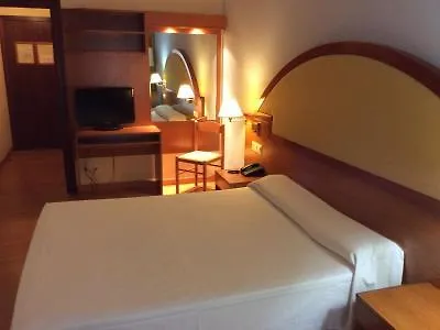 Отель Don Jaime 54 Сарагоса