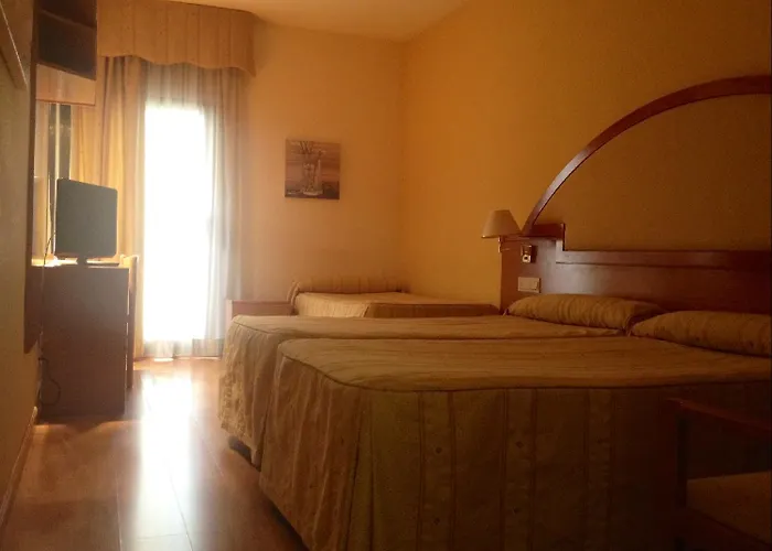 Don Jaime 54 Отель 3*